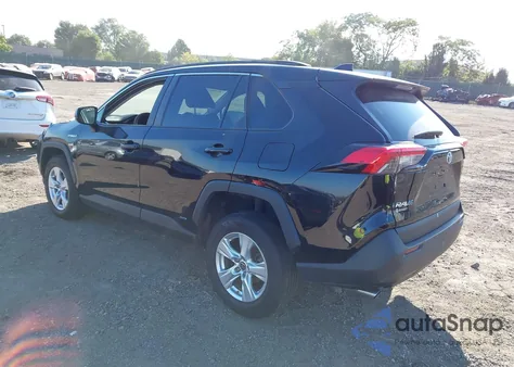 2021 Toyota Rav4 Hybrid Le z USA, uszkodzony, nr VIN 4T3LWRFV2MU013871